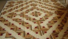 Judy Wrights Log Cabin Quilt.JPG